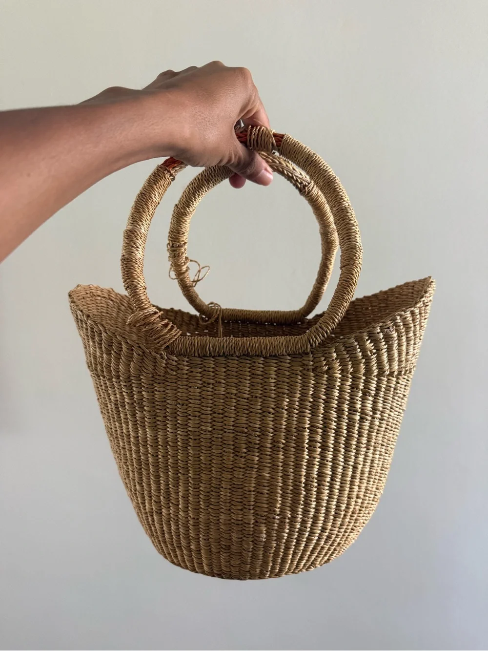 Woven Straw Ring-Handle Tote Bag in Natural